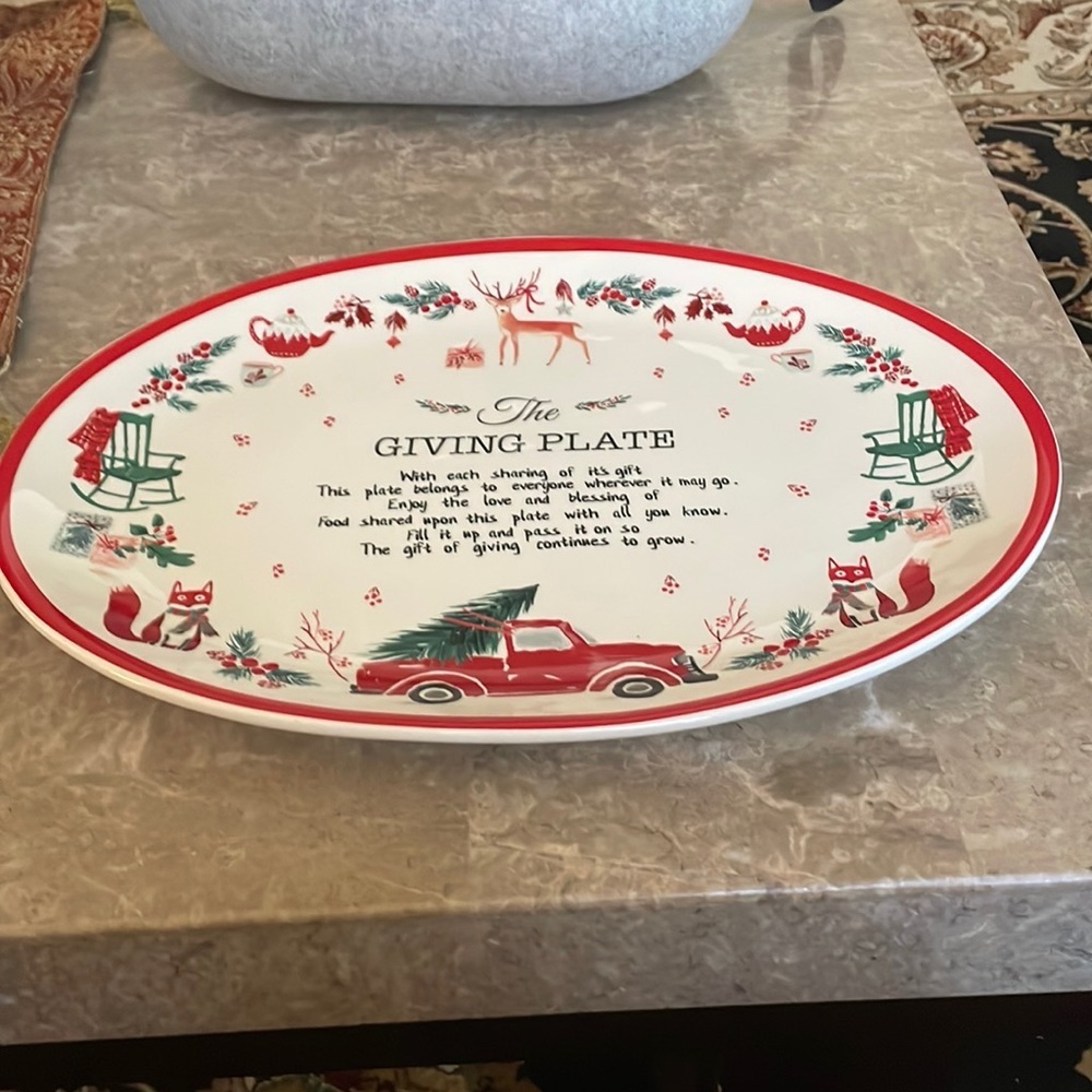 - Natural life holiday giving plate